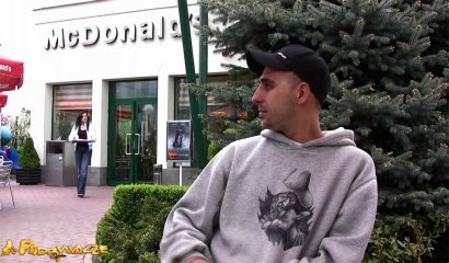 Frame from the video Gorące spotkanie po latach