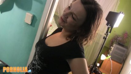 Frame from the video Namiętny lodzik w łazience