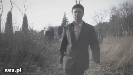 Frame from the video Upiorna uwodzicielka