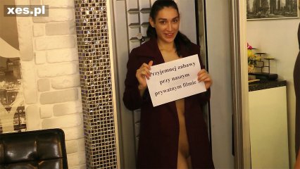 Frame from the video Sex-randka przy kominku