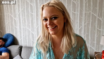 Kadr z filmu Kręcimy pornola - Sandra Sweet