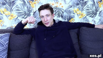Frame from the video Dziewczyna z wyspy